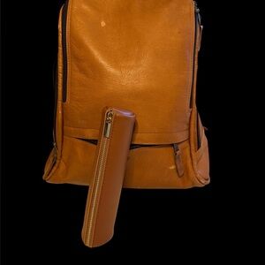 Elegant Tan Leather Men's Backpack